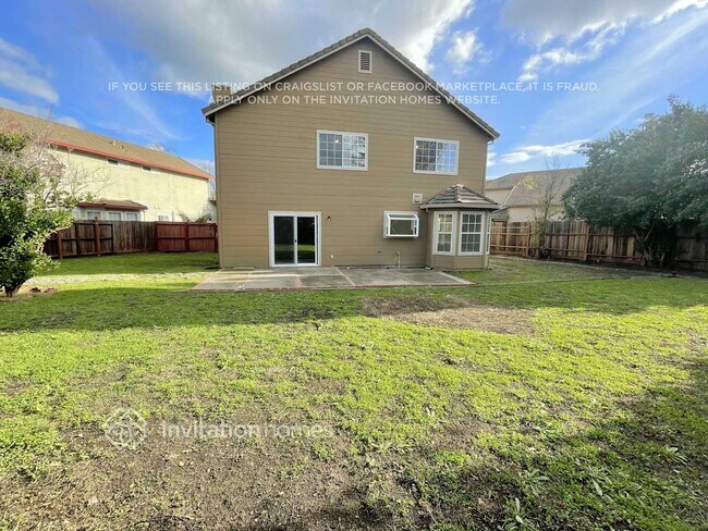 Building Photo - 850 Thetford Pl