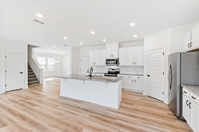Building Photo - Rolesville Gem: Elegant 5-Bedroom Home wit...