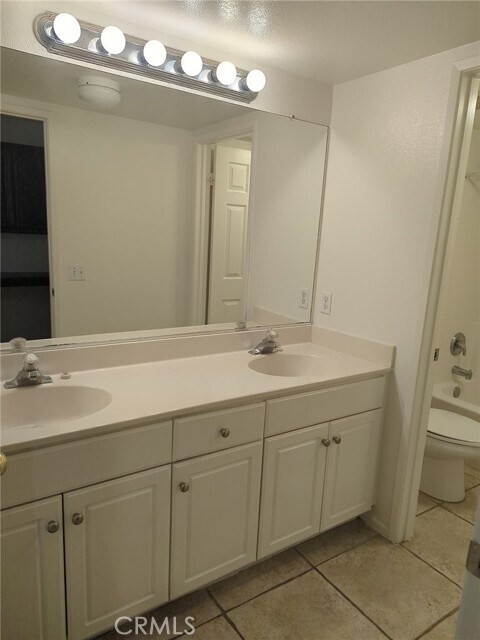 Building Photo - 44516 Penbrook Ln