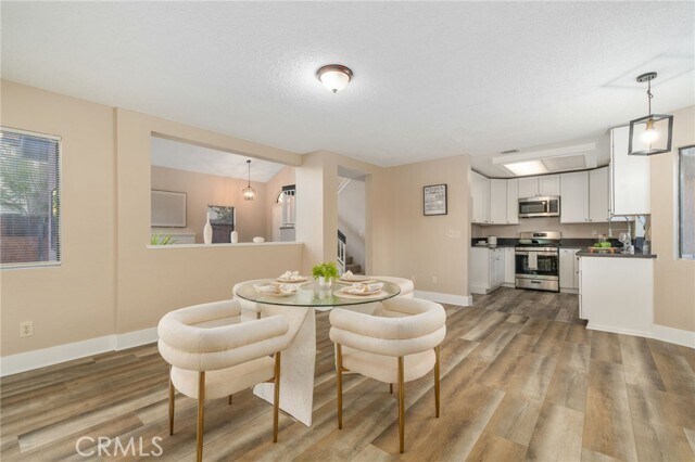 Building Photo - 533 E Jackman St