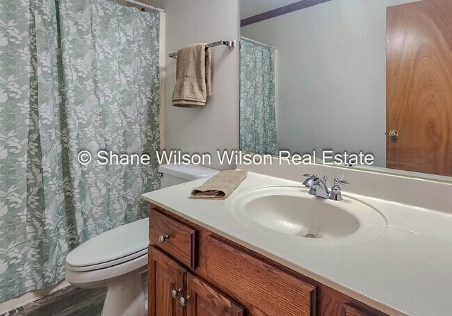 Building Photo - 2015 Kate Ann Dr