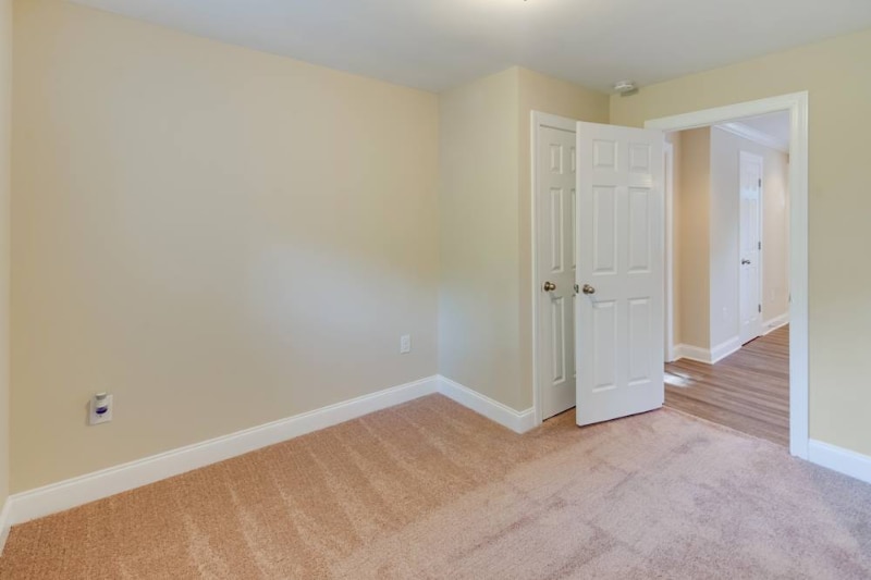 Building Photo - 1519 Lasalle St