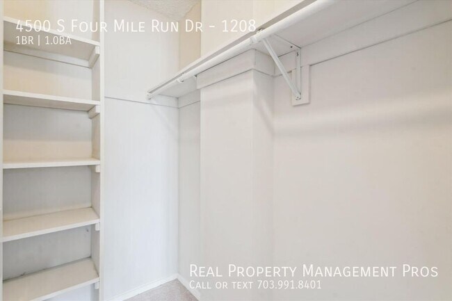 Building Photo - 4500 S Four Mile Run Dr
