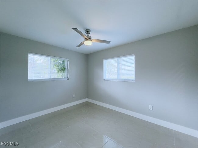 Building Photo - 4432 E Riverside Dr