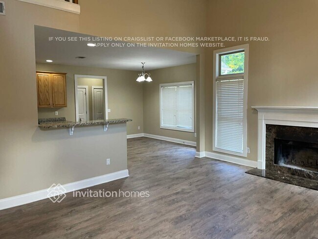 Building Photo - 820 Sweetwater Bridge Cir