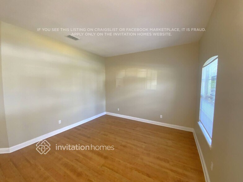 Building Photo - 1970 Cloister Ct