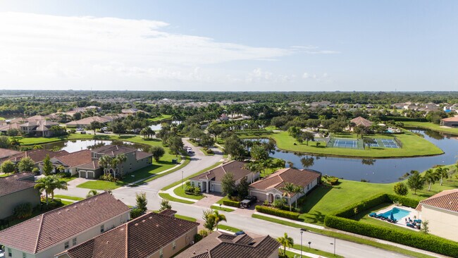 Building Photo - 1769 Berskshire