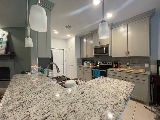 Building Photo - 1810 Monterey Bay Dr