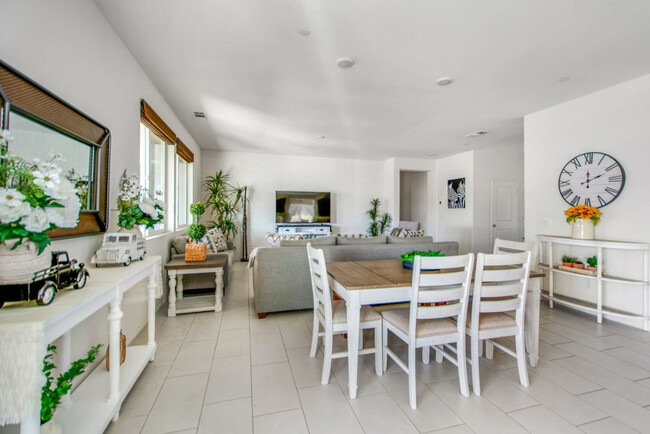 Building Photo - 82803 Wordsworth Ct