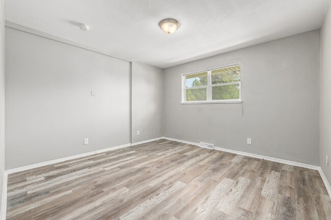 Building Photo - Lovely remodeled 2 Bed 1 Bath in Arvada