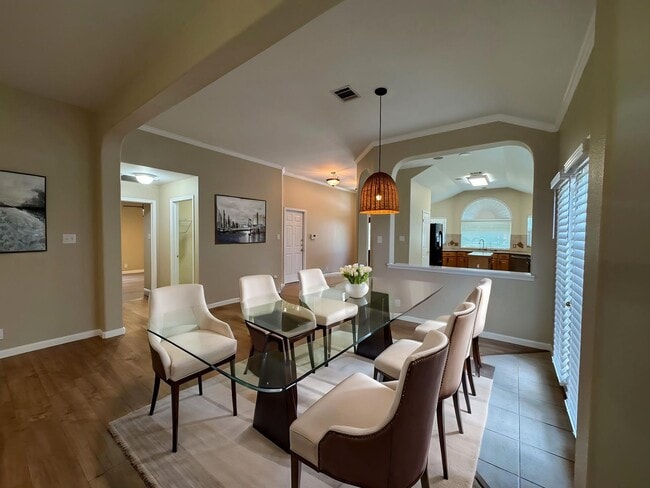 Building Photo - 20502 Wild Springs Dr