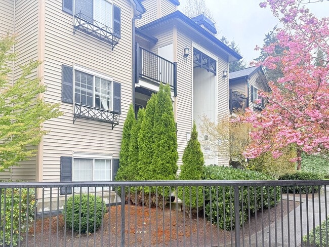 Building Photo - Gallery Condominiums - Downtown Kirkland