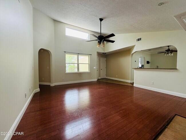 Building Photo - 5308 Lance St