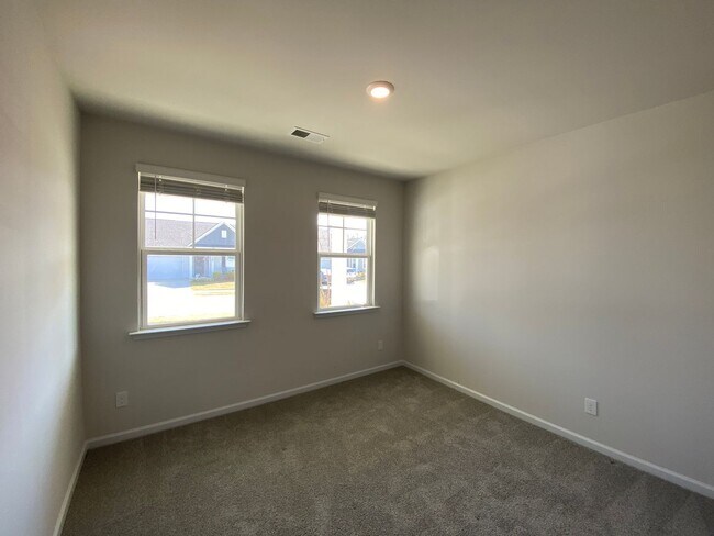 Building Photo - Brand new construction home in the desirable Brunswick Forest subdivision