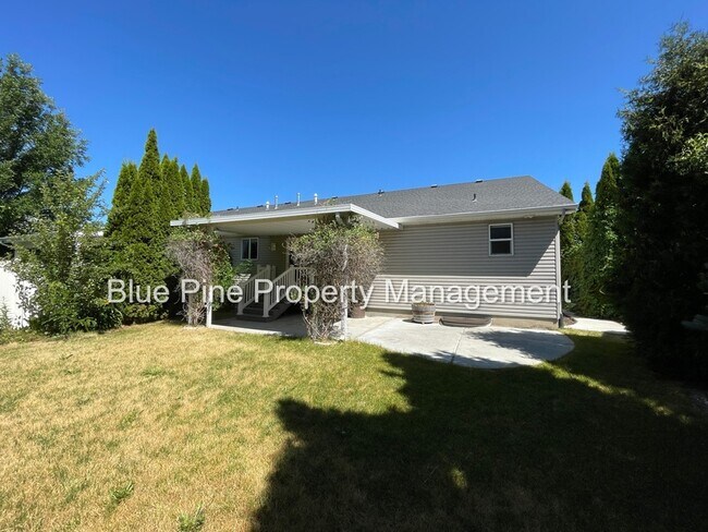 Building Photo - 2409 Brandon Dr