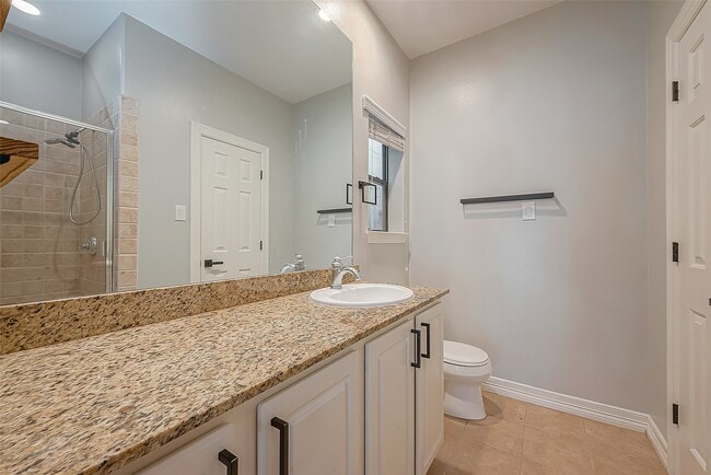 Building Photo - 2721 Austin St