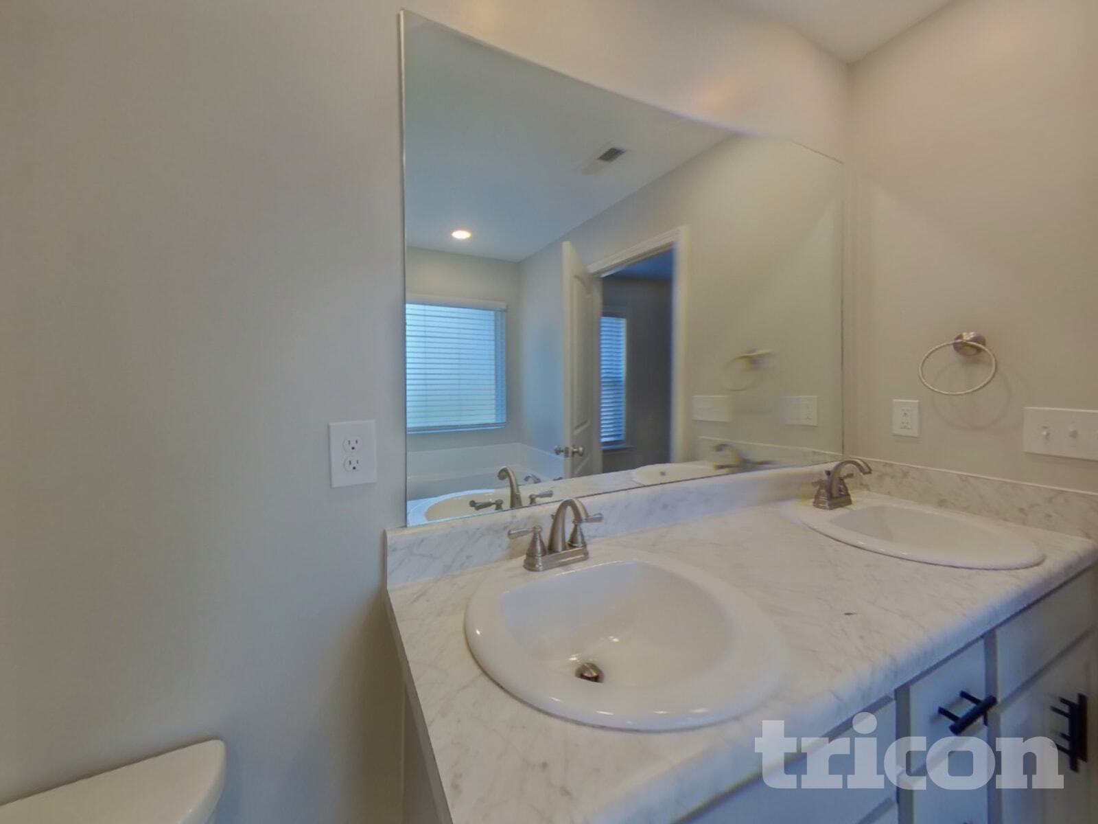 Building Photo - 241 Roosevelt Thompson Rd