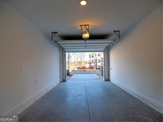 Building Photo - 155 Devore Rd