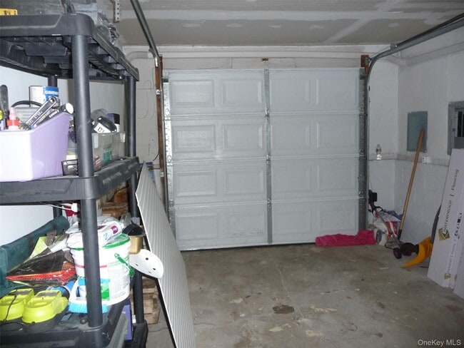 Building Photo - 7 Weather Vane Way