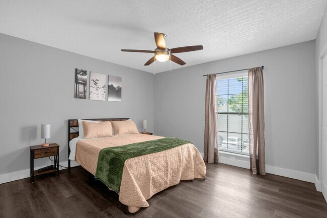 Building Photo - 13930 Heritage Club Dr