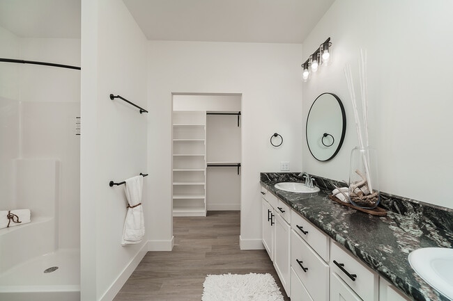 Building Photo - 5923 Little River Loop