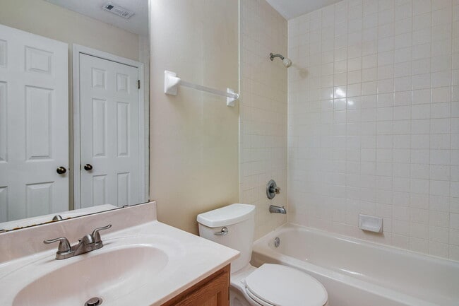 Building Photo - 200 Sandestin Ln