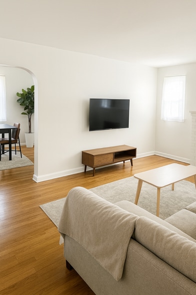 Building Photo - 510 Longfellow Dr