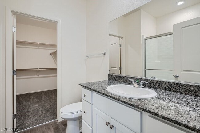 Building Photo - 364 Canary Song Dr