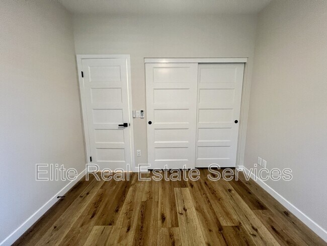 Building Photo - 3315 Clairemont Mesa Blvd