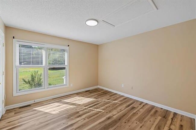 Building Photo - Two Master Suite Townhouse in Avalon Woods