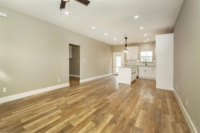 Building Photo - 20496 US Hwy 377