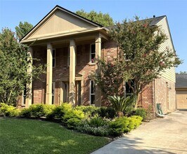 Building Photo - 3815 Flintrock Ln