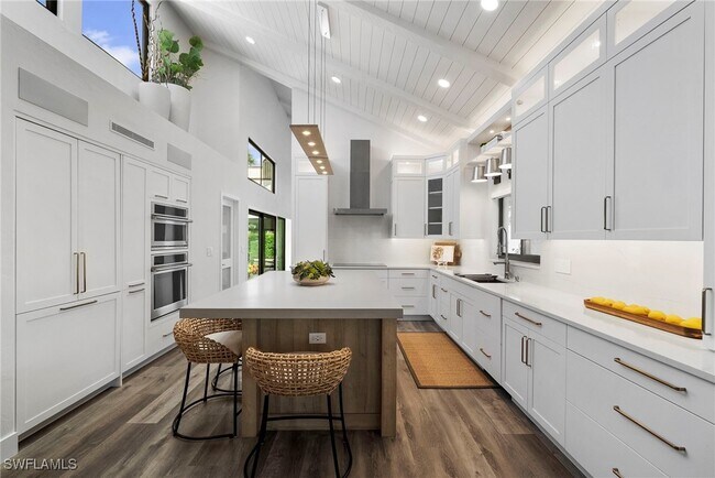 Building Photo - 504 Tierra Mar Ln E