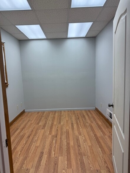 Room off Office - 615 Short St