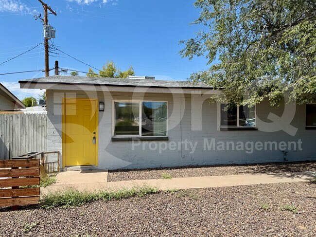 Building Photo - 6044 N 21st Ave