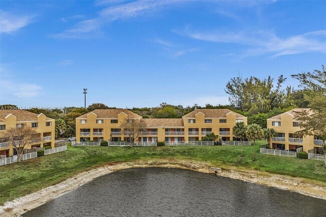 Building Photo - 5200 NW 31st Ave