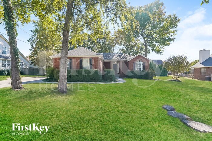 Primary Photo - 618 Rocky Ridge Cir