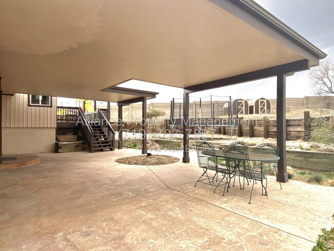 Building Photo - 2168 Wildwood Dr