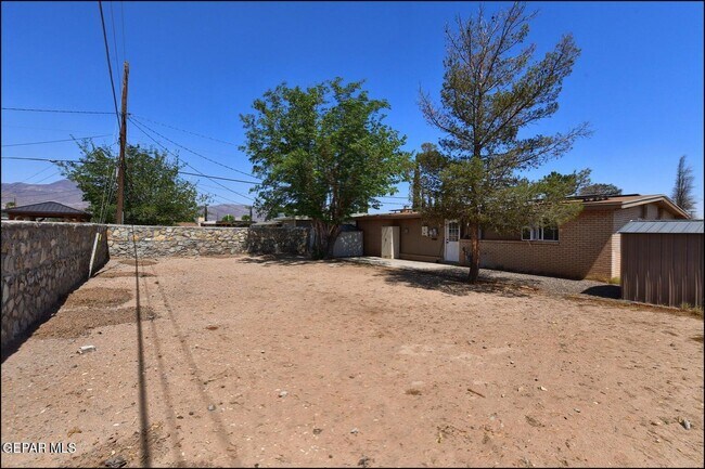 Building Photo - 5726 Dearborne Dr