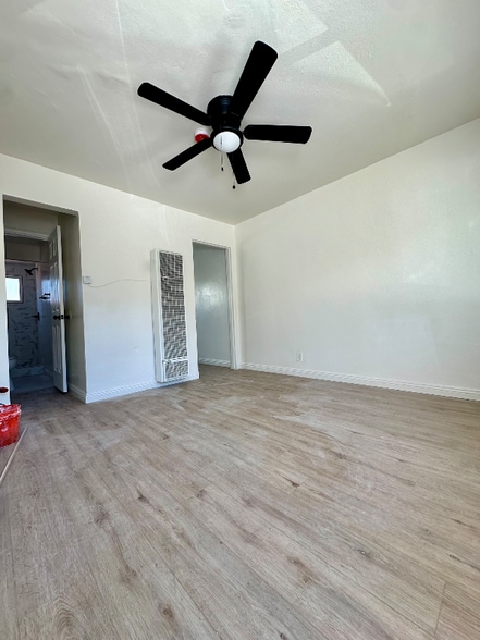 Primary Photo - 818 Cedar St