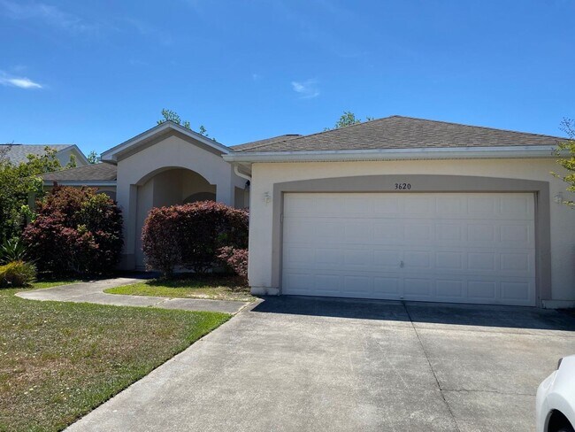 Primary Photo - Expansive Home in the Desirable "The Hammo...