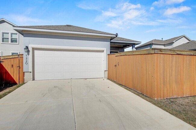 Building Photo - 1220 Oak Chase Wy