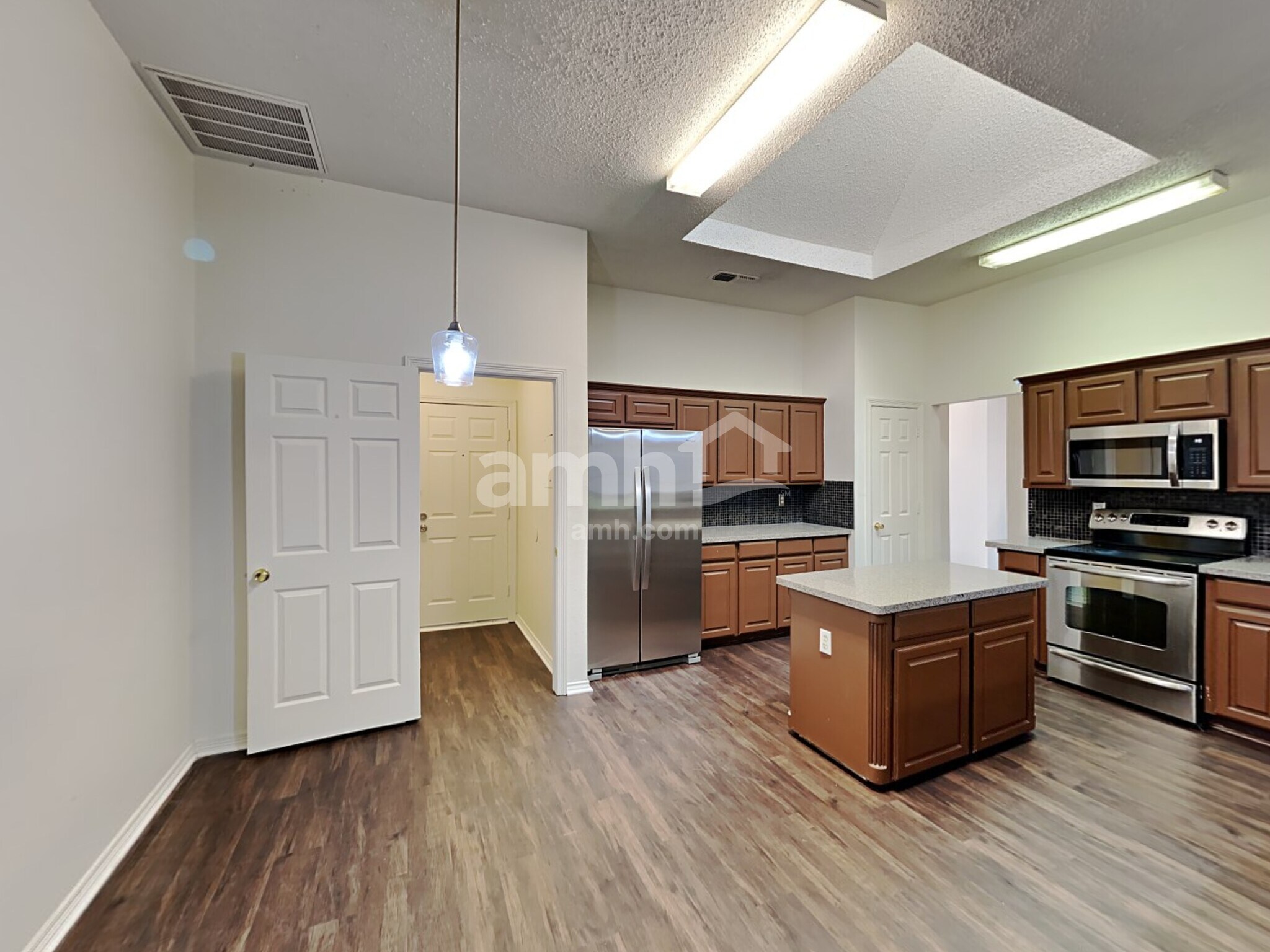 Building Photo - 6024 Silkcrest Trail