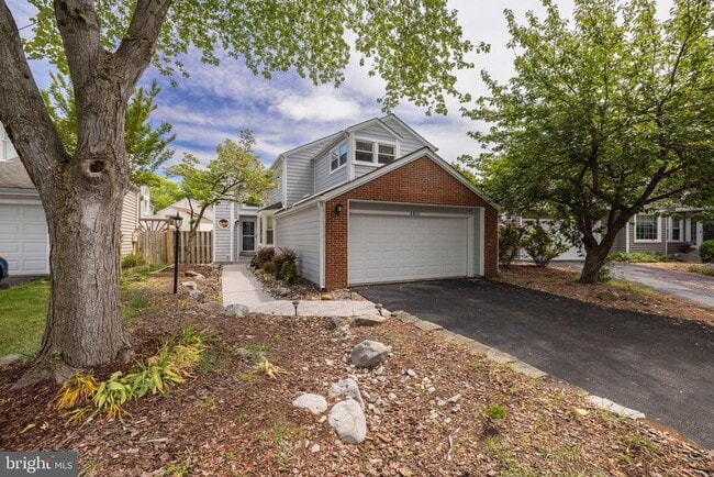 Building Photo - 6015 Good Lion Ct