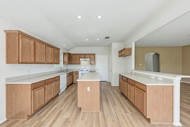 Building Photo - 1203 Tricia Cove