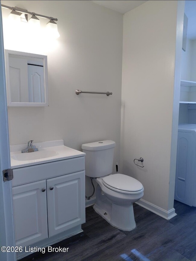 Building Photo - 2414 Landrum Ave