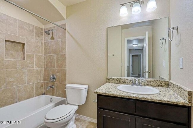 Building Photo - 12445 Chamberlain Dr