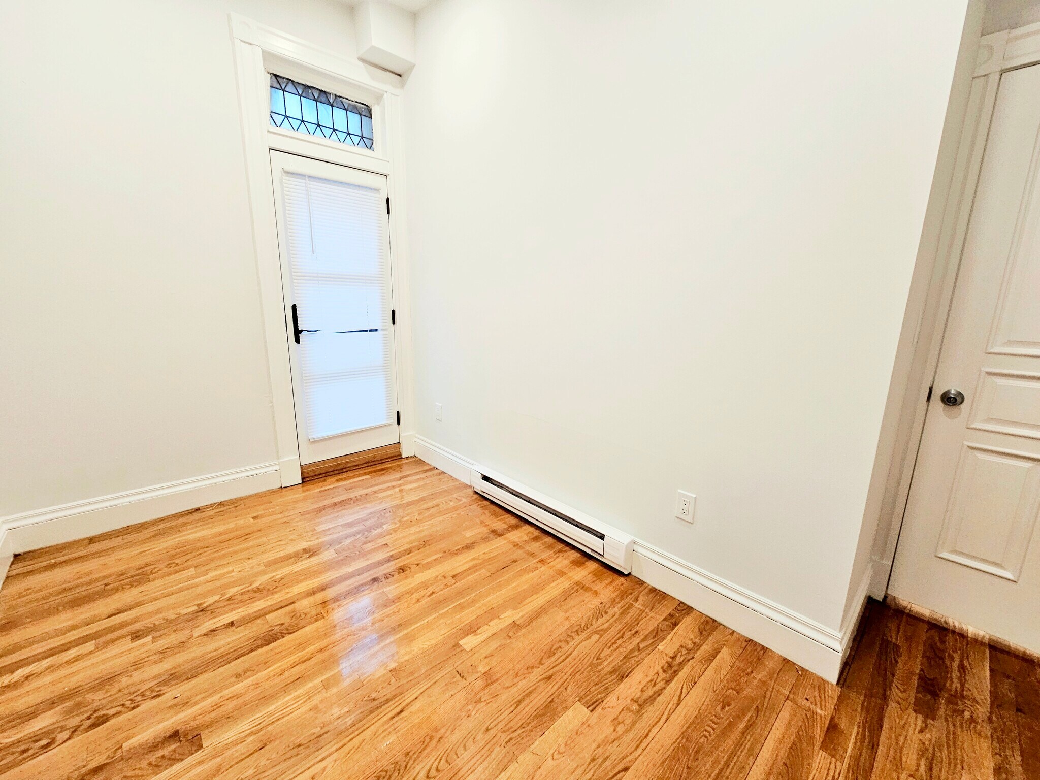 Building Photo - 197 Commonwealth Ave