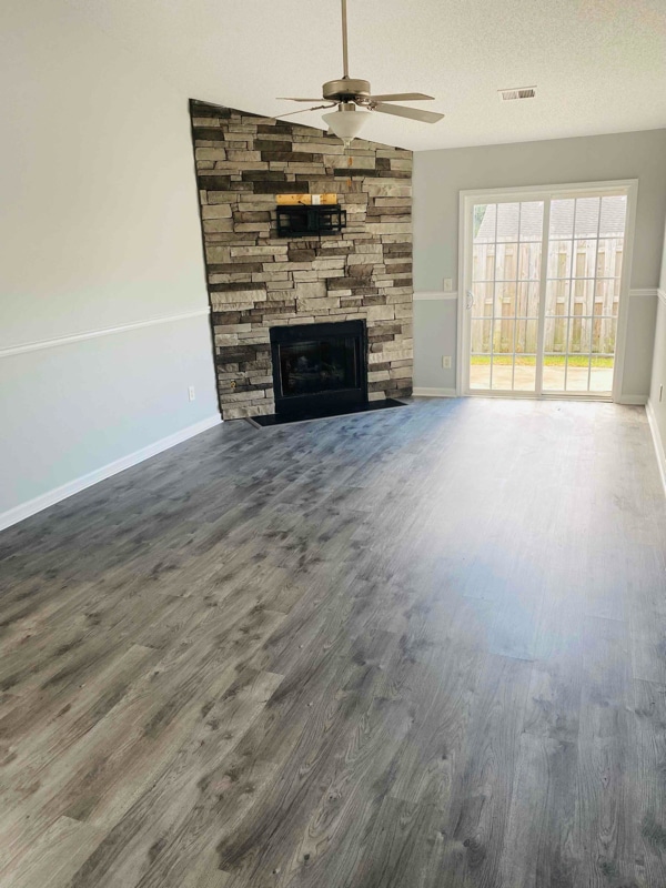 Building Photo - 247 Blue Savannah St