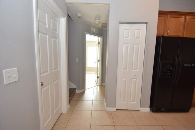 Building Photo - 6 Kathleen Trail